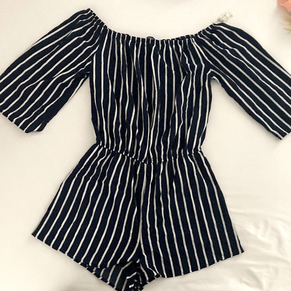 Lightweight Summer Off Shoulder Romper 📸☀️